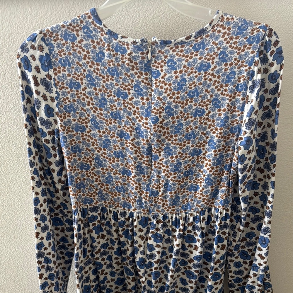 Floral Long Sleeve Kids Dress from Boden’s line “Johnnie B.”  Euc sz 13/14